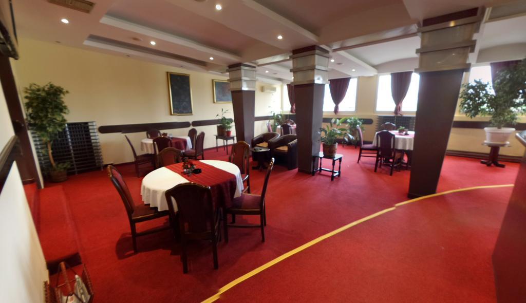 Jet Set Prenociste Rooms Новий Сад Номер фото