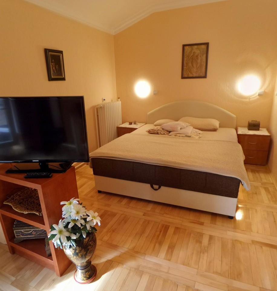 Jet Set Prenociste Rooms Новий Сад Екстер'єр фото